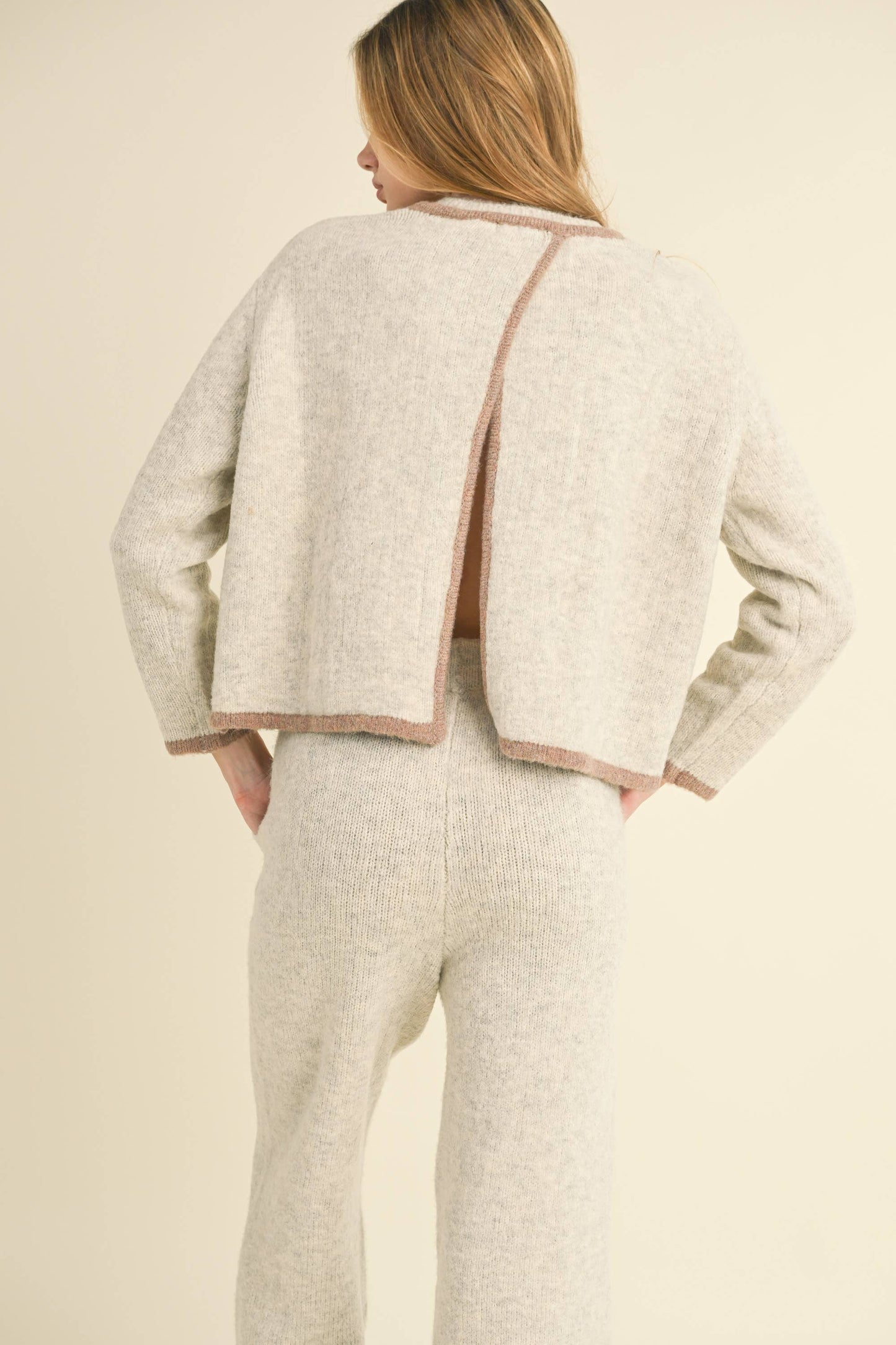 Color Contrasted Back Opened Detail and Detail Knitted Pants Set