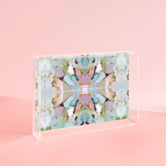 The uses for this tray are endless - perfect to keep on your bathroom sink or nightstand, on your coffee table or office desk, as a serving or charcuterie tray and the list goes on! Each lucite tray features original Laura Park Designs x Tart By Taylor Collaboration artwork.  Size: 6.5’’ L x 9.5’’ W x 1.5’’ H Made of acrylic  Handmade with love in Dallas, Texas Use a soft damp cloth to clean and keep inside.